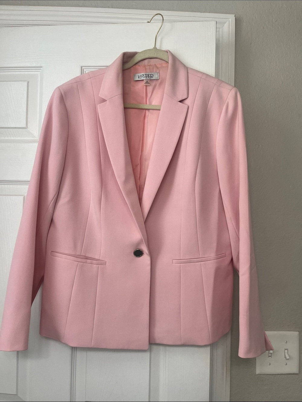 Kasper Light Pink Single-Button Blazer